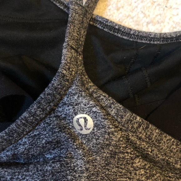 Lululemon power y tank top - gray - size 4 - Picture 4 of 4
